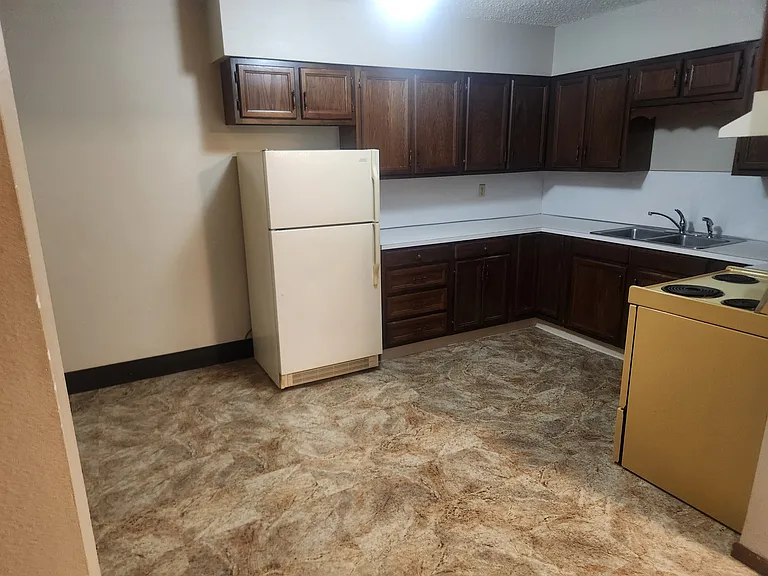 305 E Bismarck Expressway - 5 — Photo 1