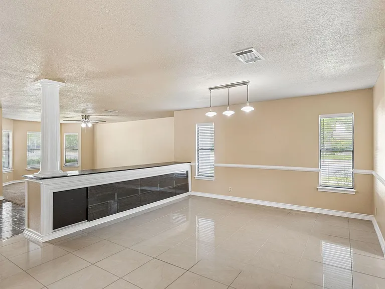 1300 Chalk Ln — Photo 7