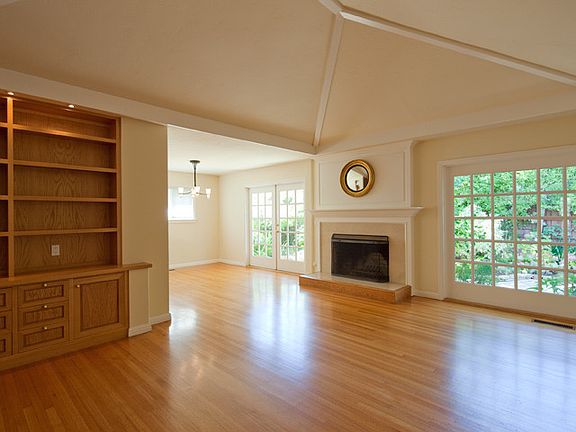 5th image of 265 Tennyson Ave