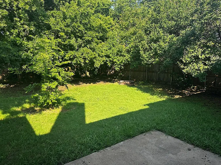 1809 Estates Dr — Photo 25