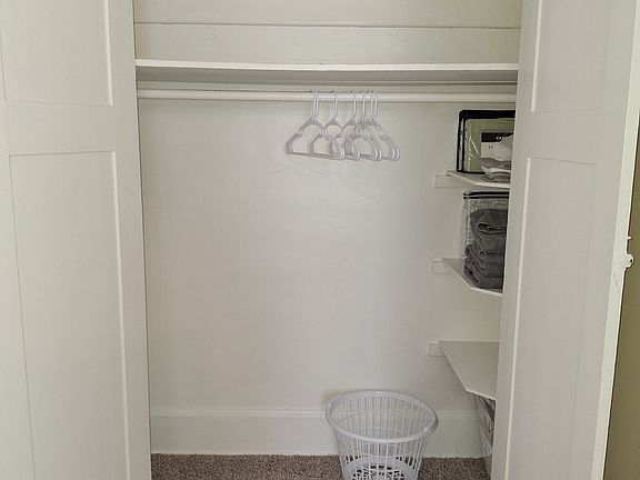 5th image of 312 Lindsay St #10