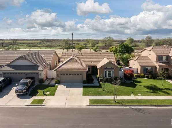 14705 Yellow Lupine Dr, Bakersfield, CA 93314