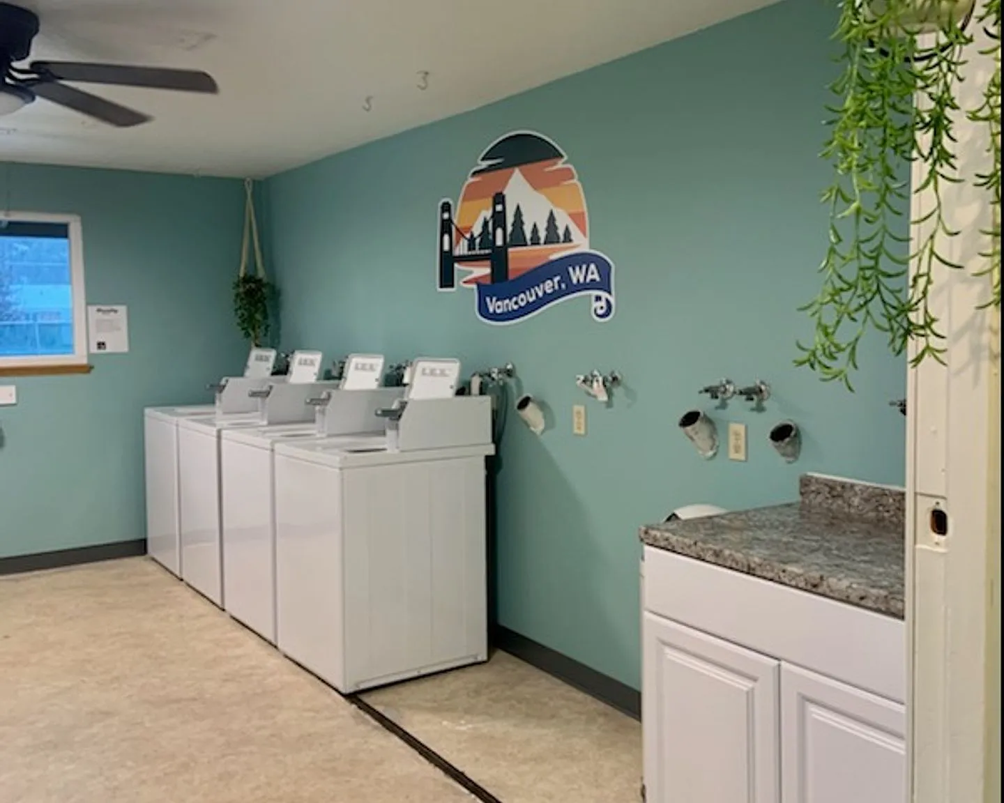 Willow Creek Apartments — Photo 1