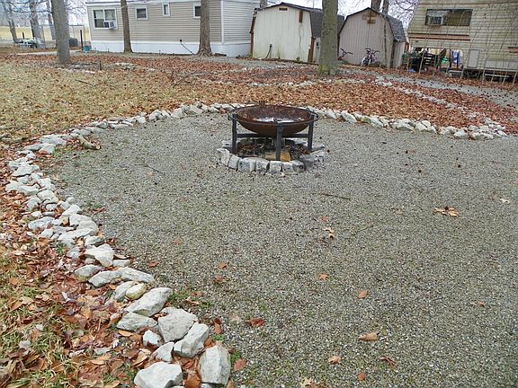 3rd image of 70 Walnut Ct Unit 70