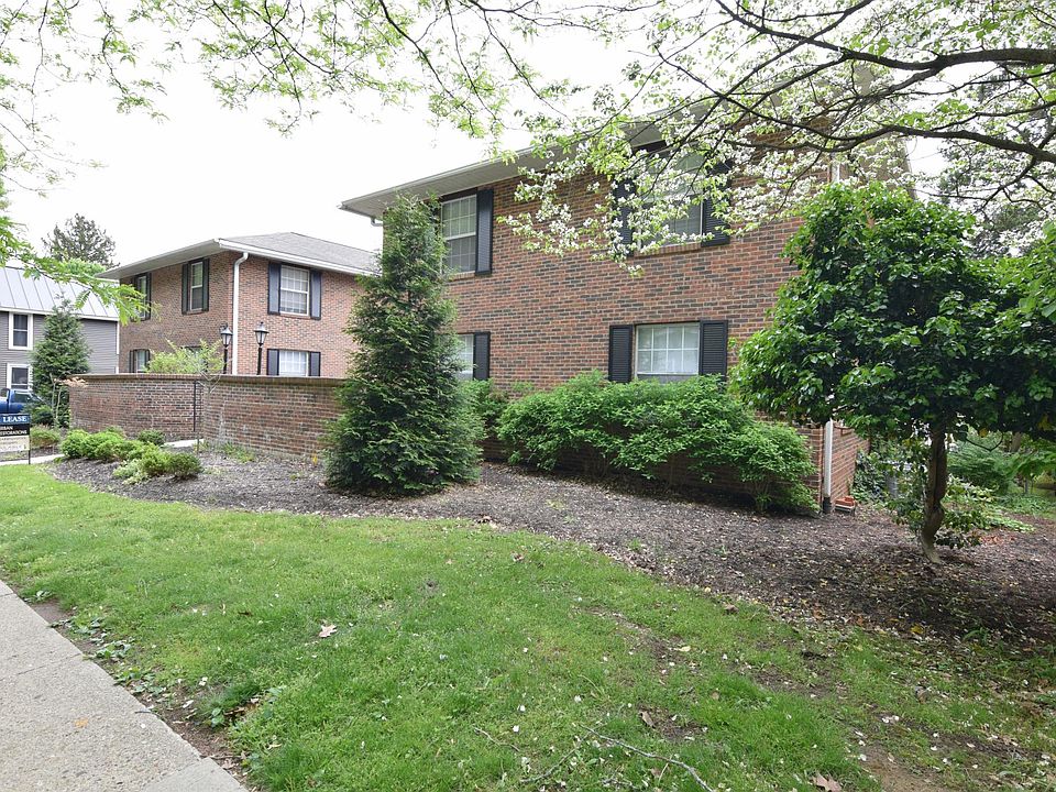 1st image of 115 E College St