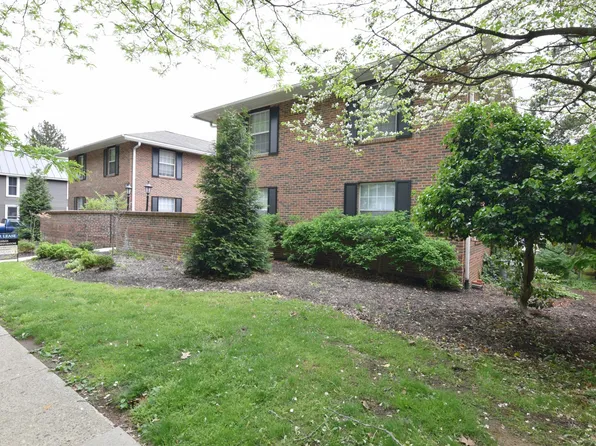 115 E College St, Granville, OH 43023