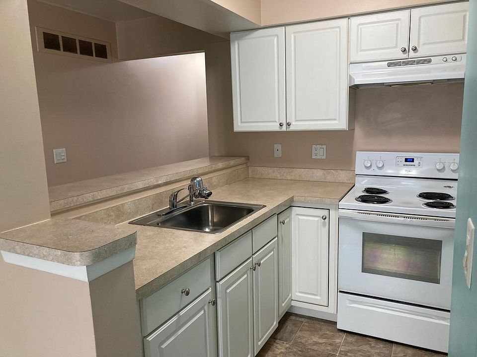 14181 Ivanhoe Dr Sterling Heights MI Zillow