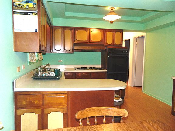 3rd image of 3044 N Kolmar Ave