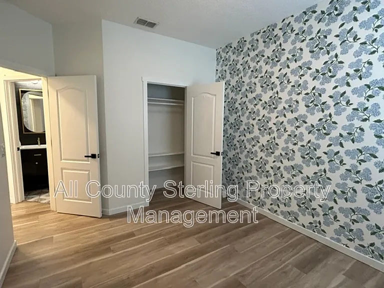 184 Birchmont Dr — Photo 16