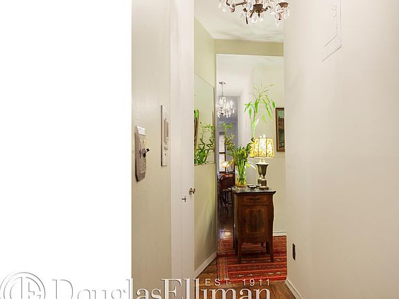5th image of 158 E 91st St #6K