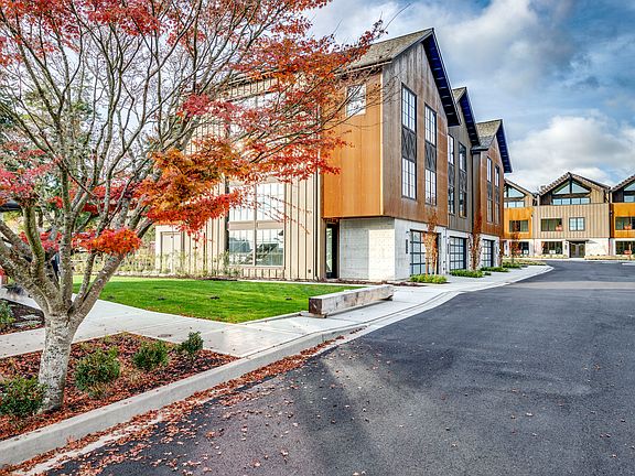 2nd image of 4565 Flying Goat Ave NE #B220