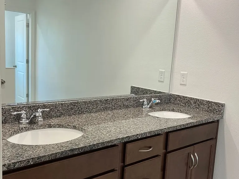 998 Spring Palms Loop — Photo 16