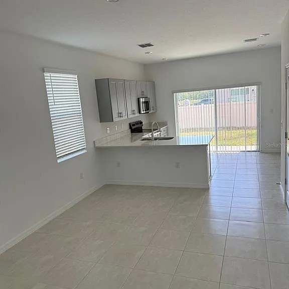 3208 Skyline Loop — Photo 4