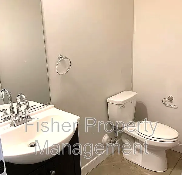 1415 Spotsylvania St — Photo 13