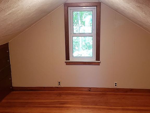 4th image of 4000 Lomley Ave
