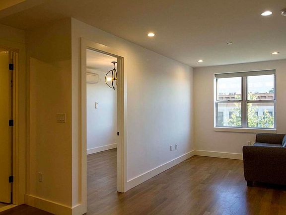 5th image of 826 Saint Johns Pl #F4