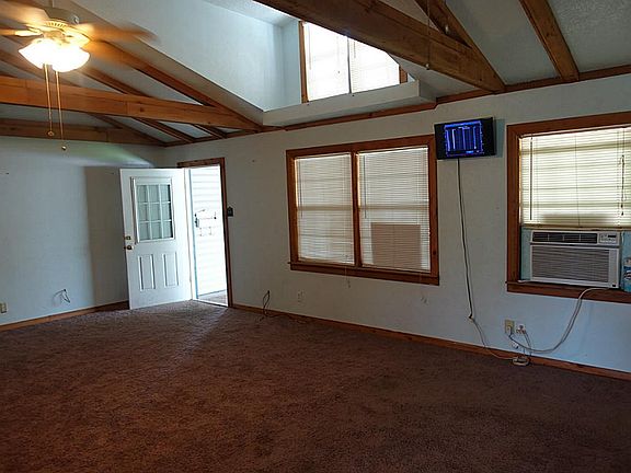 2nd image of 2214 Kingsdale Dr