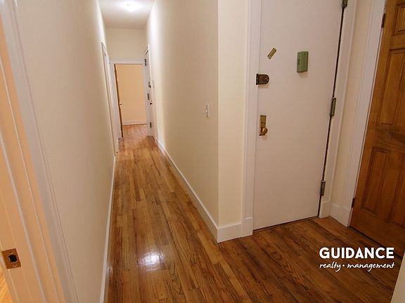 3rd image of 371 Amsterdam Ave APT 3