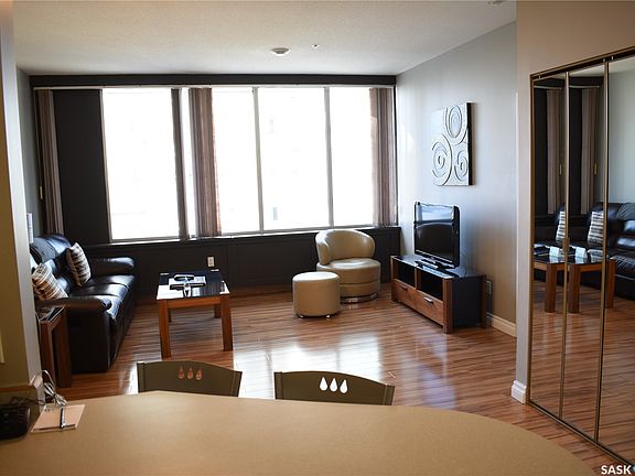 3rd image of 1867 Hamilton Street #501