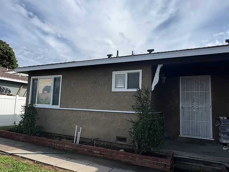 528 N Placentia Ave — Photo 45