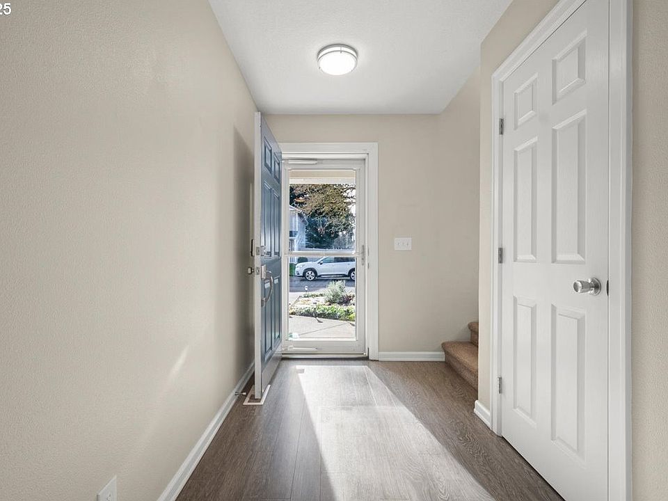 9208 NE 104th St, Vancouver, WA 98662 | Zillow