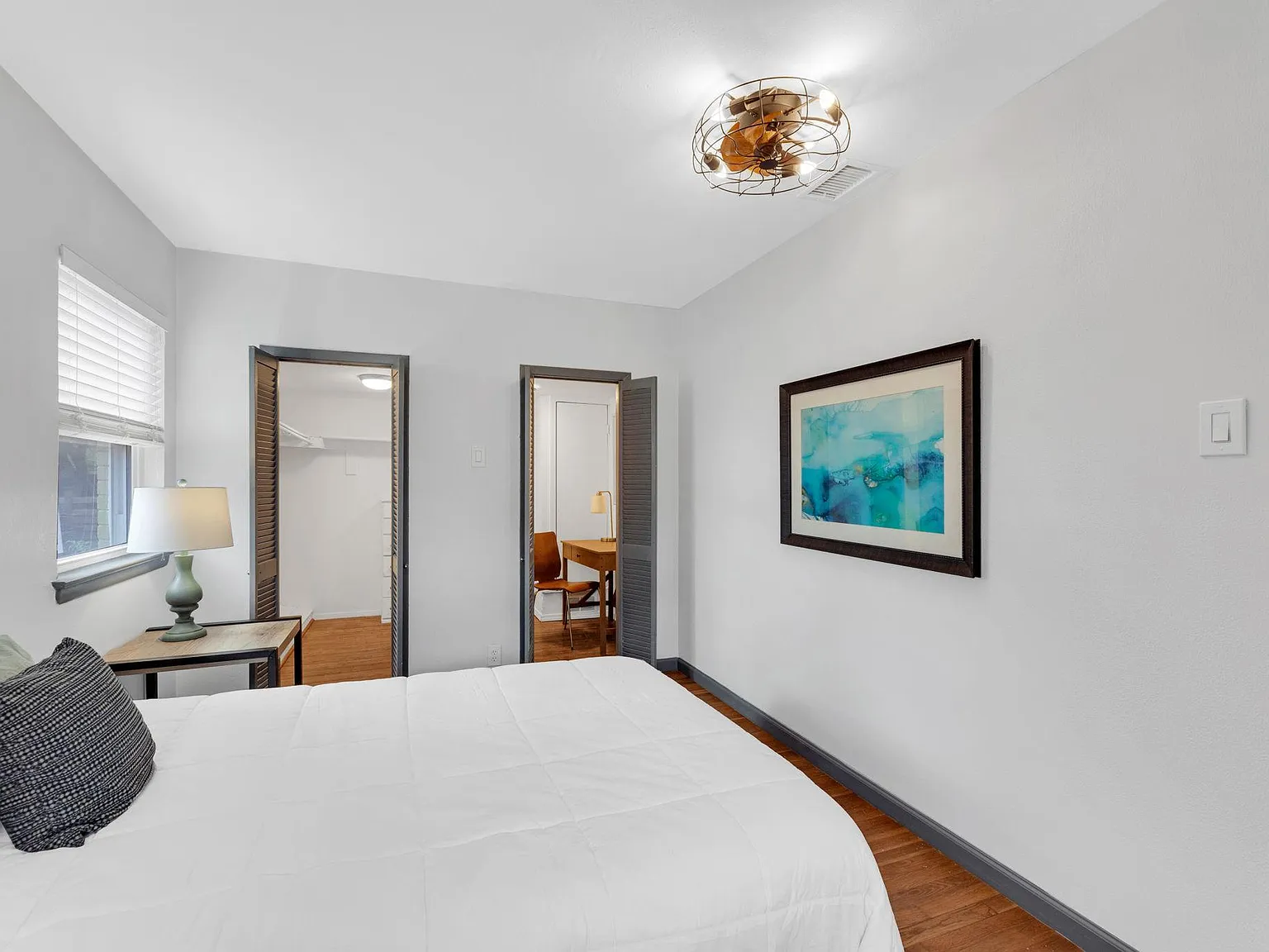 4 bed, 2.0 bath, 1300 sqft, $1,291 — Photo 4