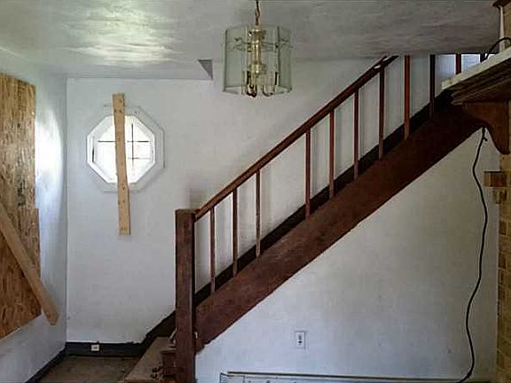 2nd image of 2418 Portsmouth Blvd
