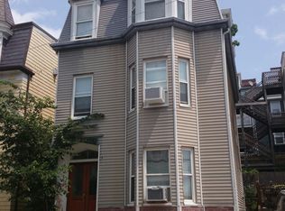 28 Westgate Rd APT 1, Chestnut Hill, MA 02467