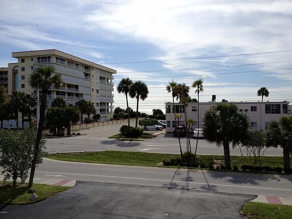 3rd image of 190 Flagler Ln #12