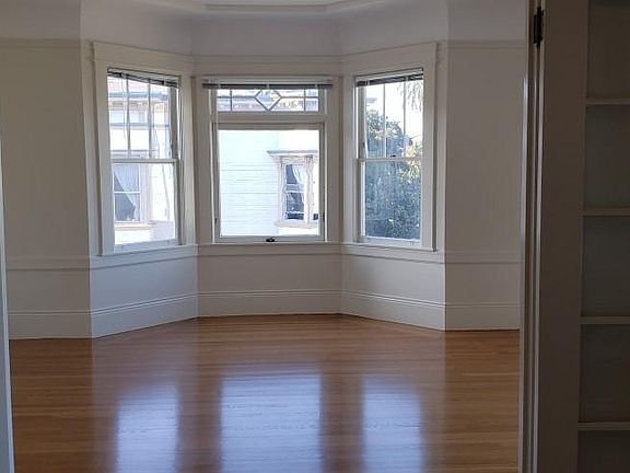 2nd image of 400 Dolores St APT 5