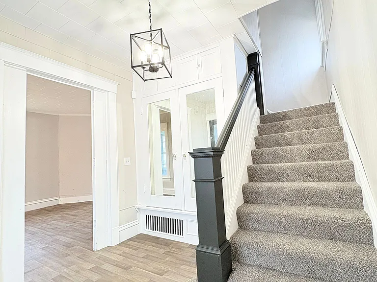 119 Winthrop St — Photo 14