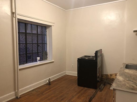 4th image of 614 W Hill Ave APT 14