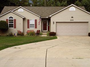 2918 Sheila St NW, Massillon, OH 44646