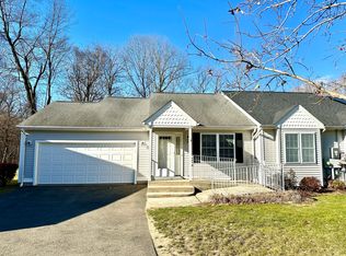 8 Glenbrook Dr #8, Windsor Locks, CT 06096