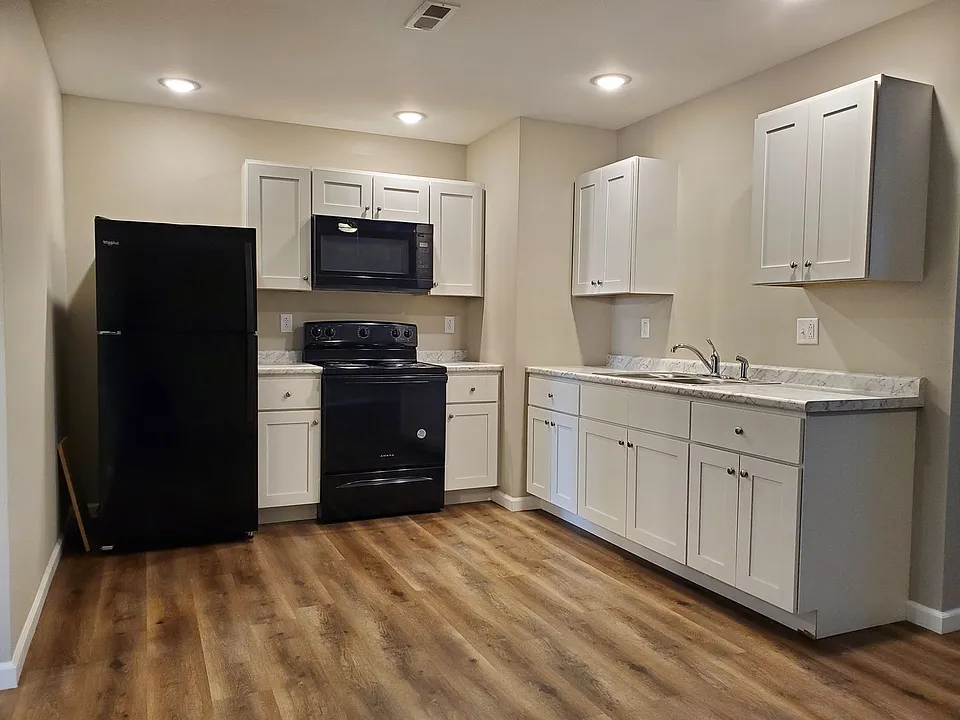 142 Cane Creek Ln #205