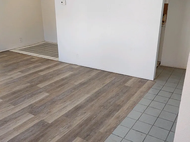 705 S Lexington St #D — Photo 8