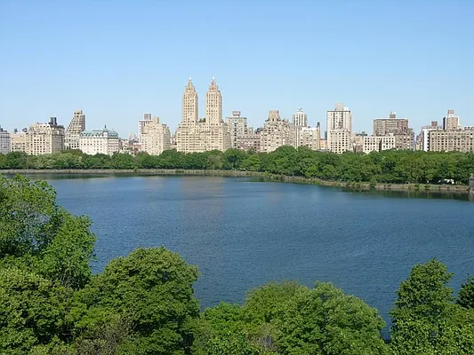 Sold by Sotheby's International Realty | media 1