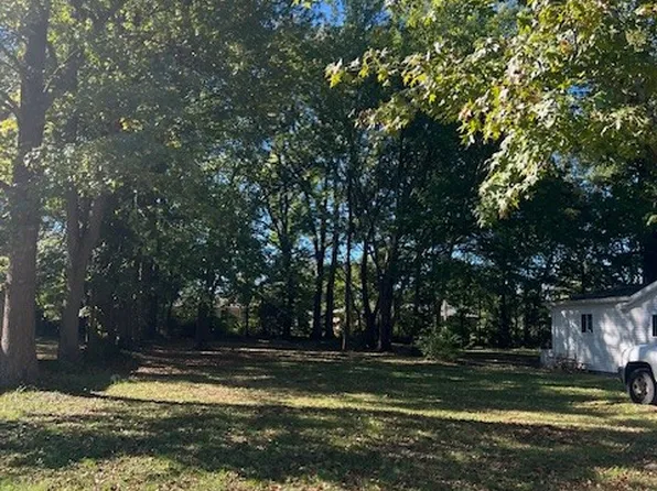 207 Strawberry St, Portland, TN 37148