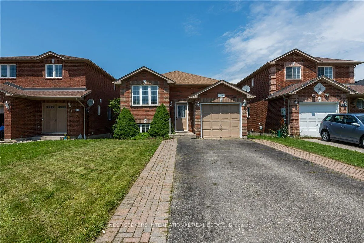 3 bed, $2,400 — Photo 2