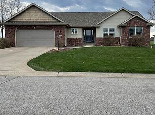 19064 Drew Ln, New Paris, IN 46553