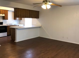 925 W Chestnut St, Denton, TX 76201