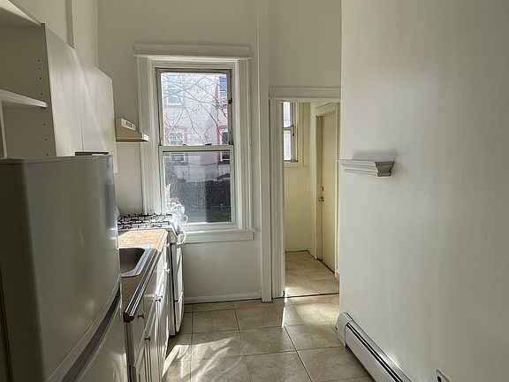 2nd image of 6502 Park Ave #1