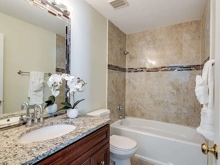 806 Woodewind Dr — Photo 18