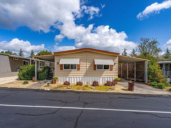 5th image of 52 Portola Circle