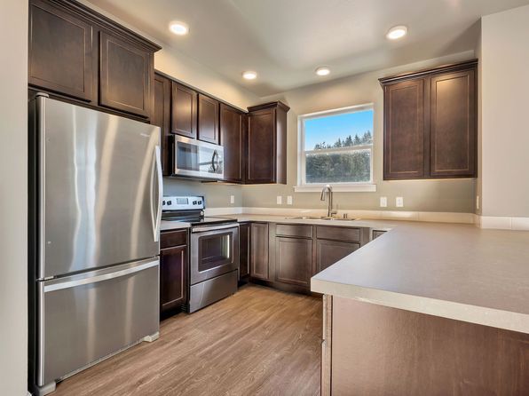 2707 Connelly Ave #207