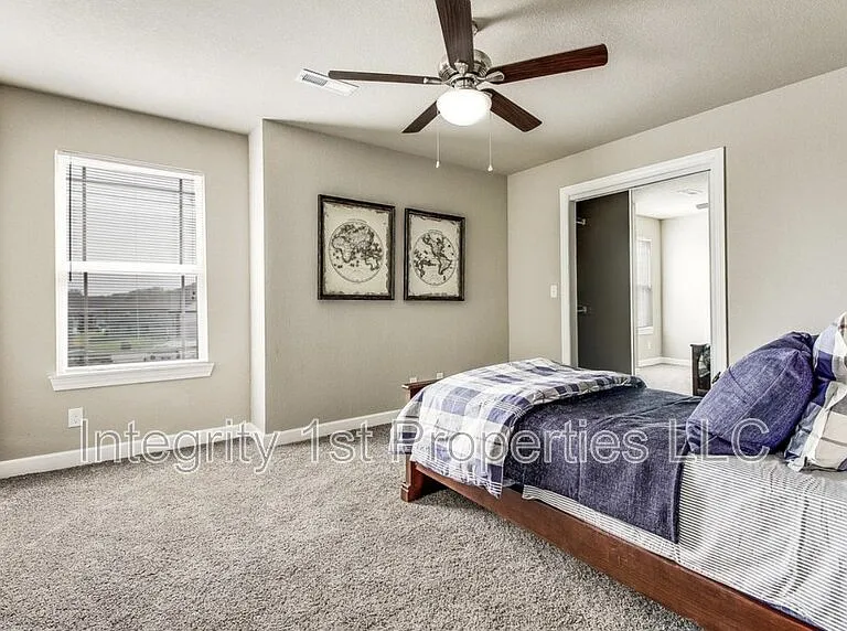 10501 Clubhouse Dr — Photo 10