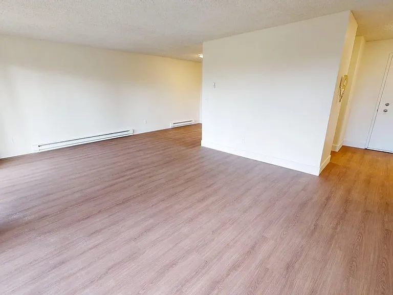 104 Live Close To Carkeek Park-6 Miles Of Trails! — Photo 25