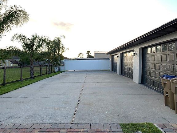 4th image of 2920 Trevi Ct