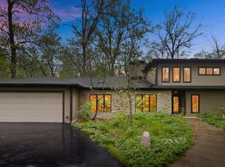 3000 Orange Brace Rd, Riverwoods, IL 60015