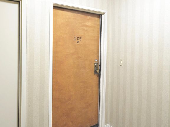 2nd image of 11737 Darlington Ave APT 205